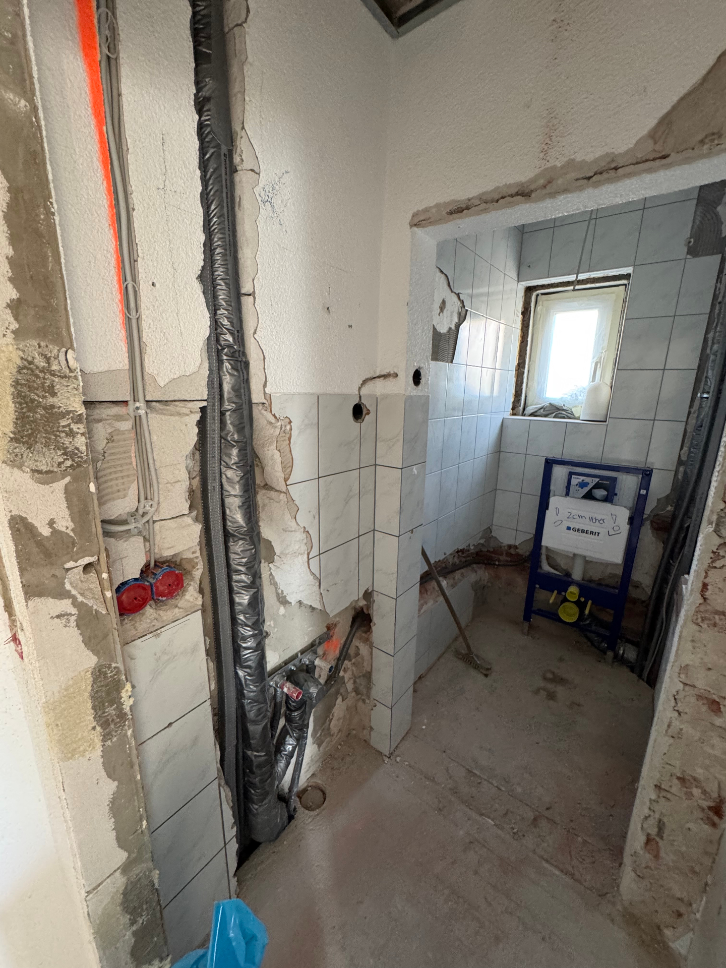 Gäste-WC – Komplettsanierung – vorher